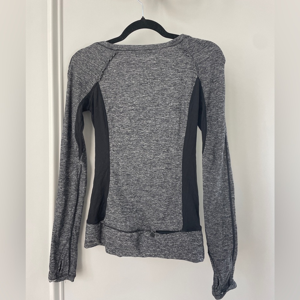 lululemon athletica Gray and Black Long Sleeve Top